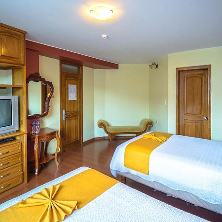 Hotel Cumbayá Sanvy Quito Szoba fotó